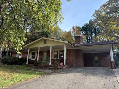 221 Doncaster Dr, North Wilkesboro, NC, 28659