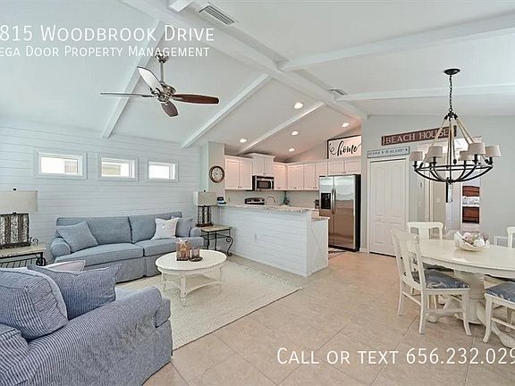 4th image of 4815 Woodbrook Dr