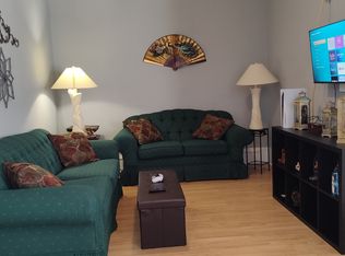 428 S 4th St #2, Rockford, IL 61104