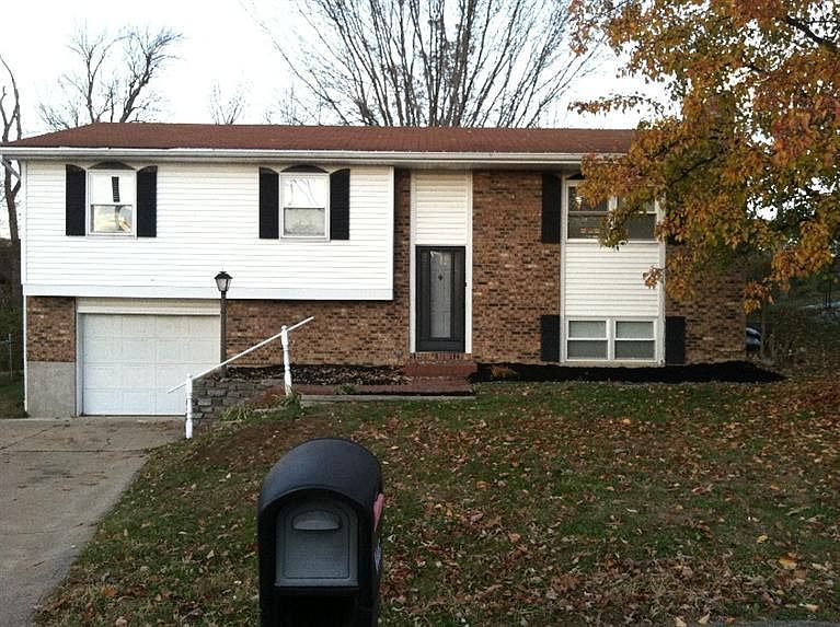 1st image of 8446 Village Dr