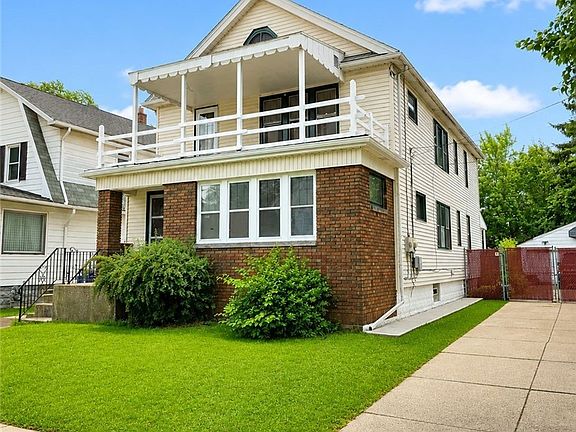 4th image of 31 Dartmouth Ave