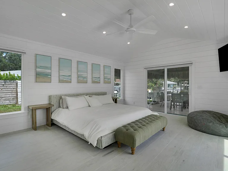 2443 E Edgewater Dr — Photo 28