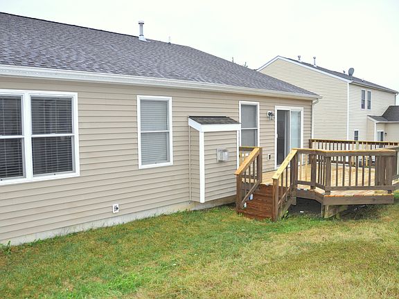 5th image of 202 Saint Regis Dr