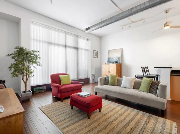 689 Luis M Marin Blvd #1005, Jersey City, NJ 07302