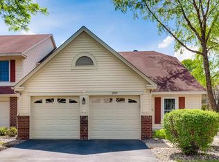 11019 Oregon Curv, Bloomington, MN 55438