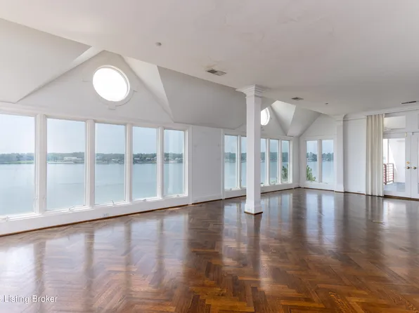 5445 Harbortown Cir, Prospect, KY 40059