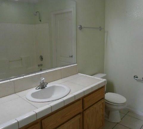 4th image of 18619 Albany Ct