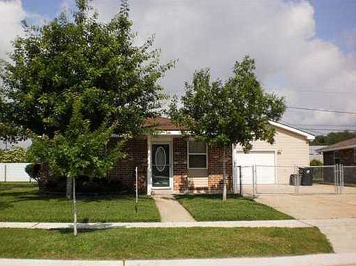 1st image of 2204 W Christie Dr
