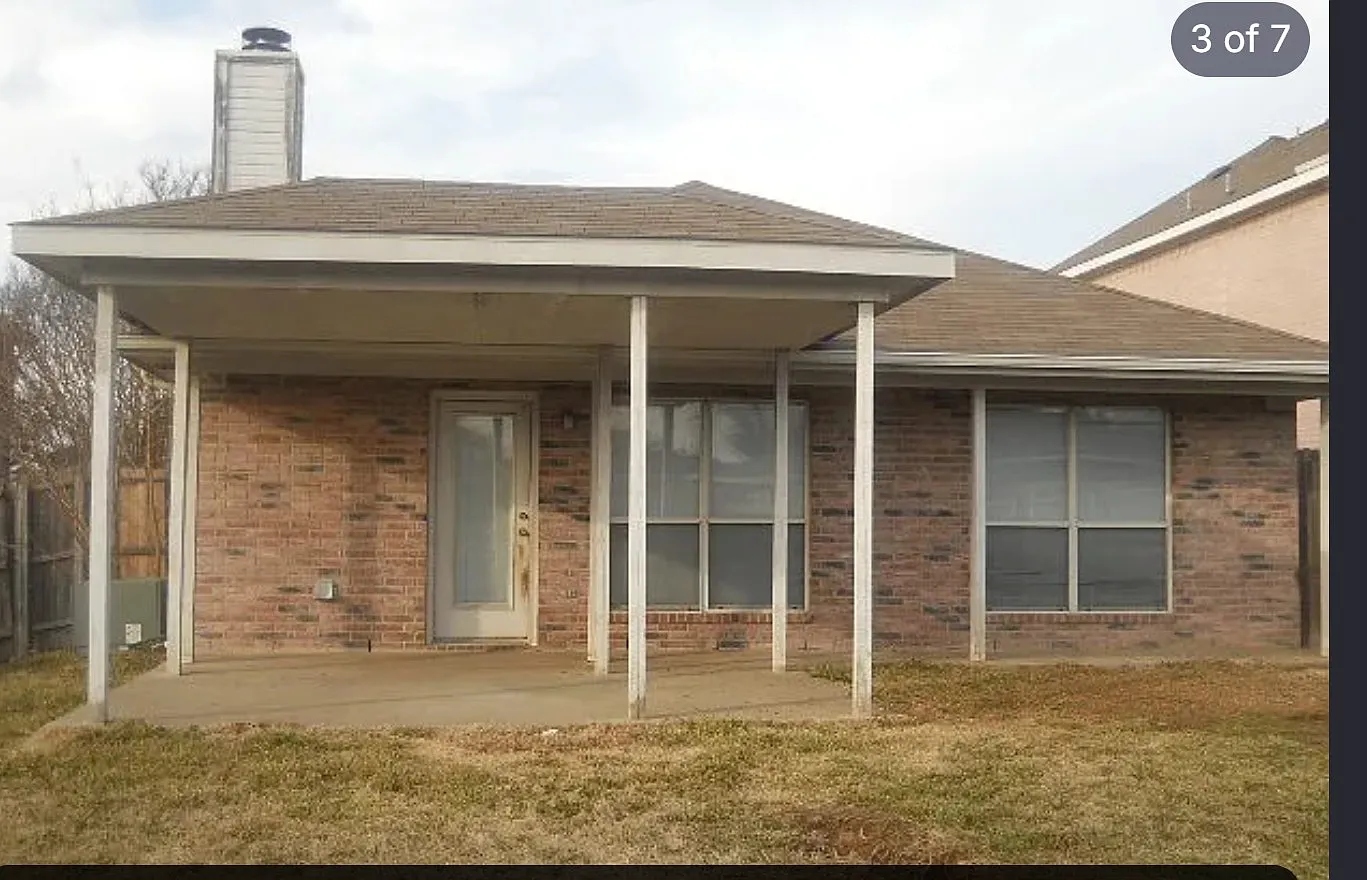 3 bed, 1600 sqft, $2,375 — Photo 4