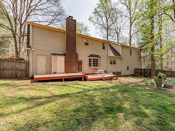 4th image of 101 Oakwood Dr