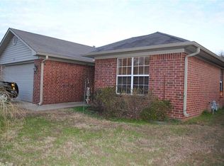 1755 Southern Hills Dr, Conway, AR 72034