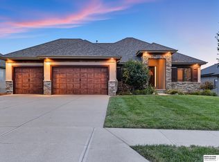 19905 Maple St, Gretna, NE 68028