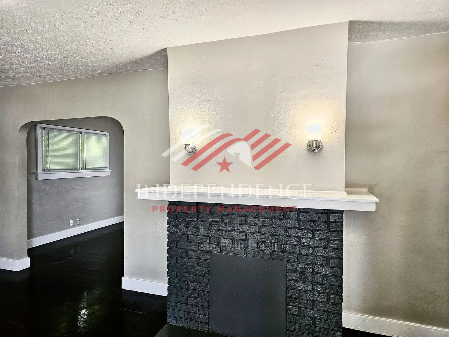 3 bed, 1.0 bath, 1224 sqft, $1,295 — Photo 2