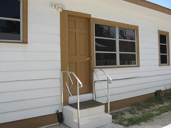 Lateral view house