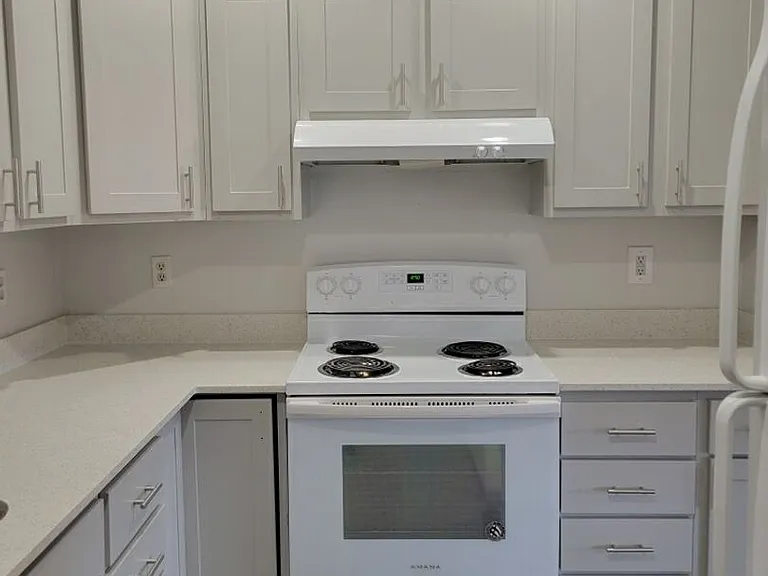 819-821 S Malaga Ave — Photo 2