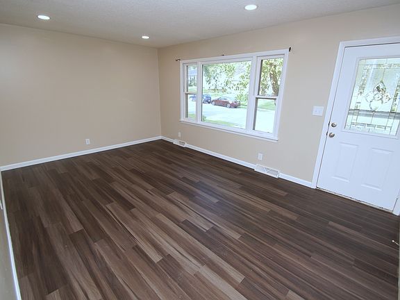 2nd image of 3406 Magnolia Ct