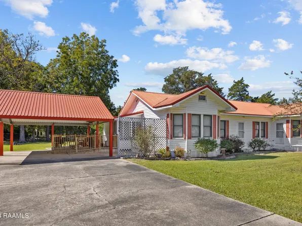 2566 Coteau Rodaire Hwy, Breaux Bridge, LA 70517