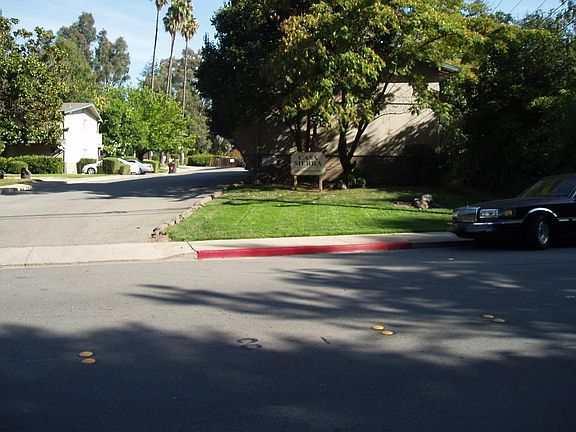 3rd image of 148 Sierra Dr