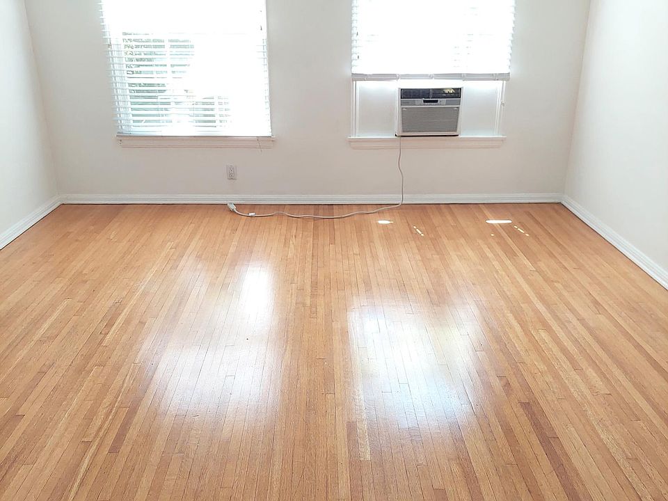 1st image of 1271 N Crescent Heights Blvd #1/2