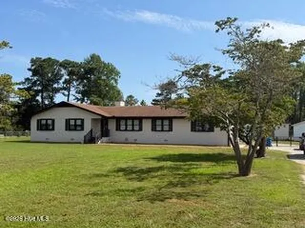 196 Hill Lane, Sneads Ferry, NC 28460