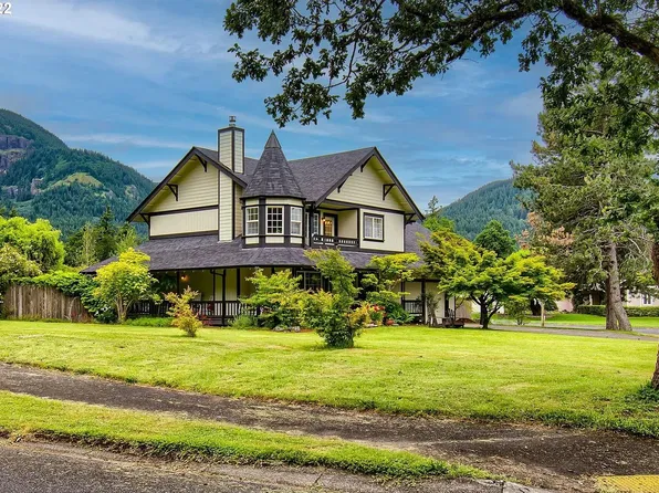 601 Shahala St, North Bonneville, WA 98639