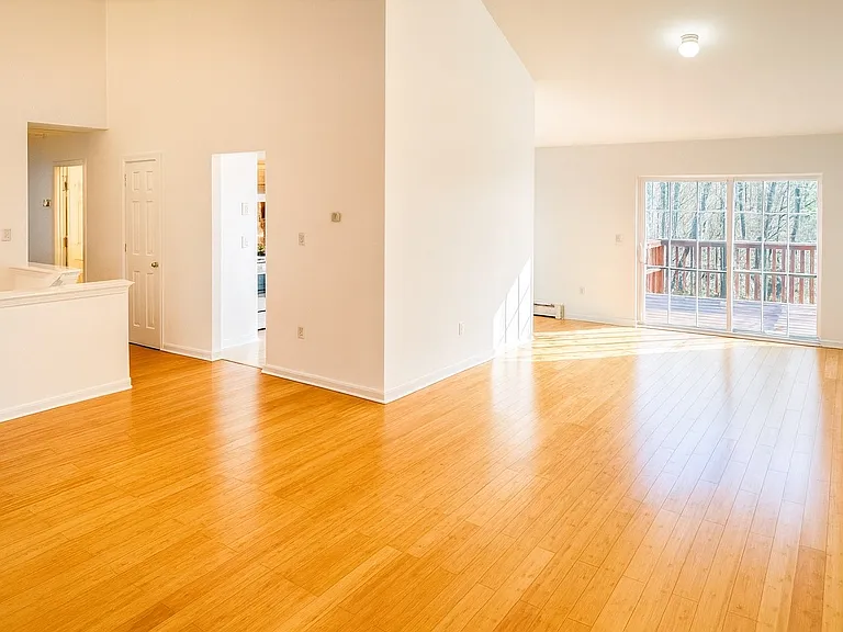 18 Penny Ln — Photo 4