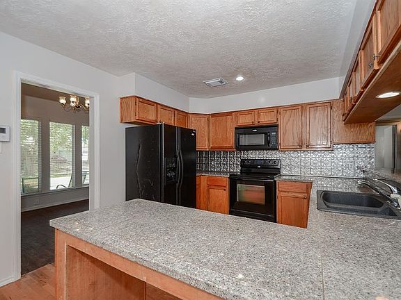 3rd image of 1227 Twining Oaks Ln