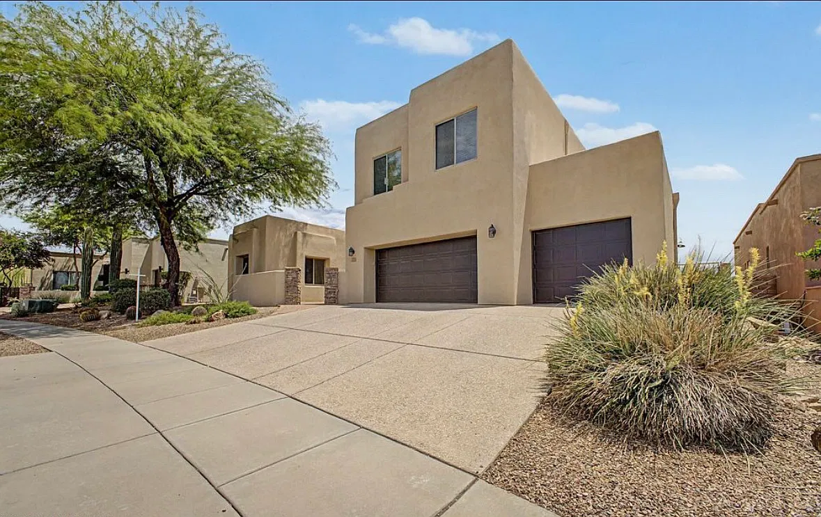 5 bed, 3135 sqft, $2,800 — Photo 3