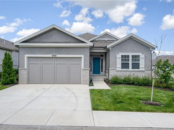 6930 W 162nd Ct, Overland Park, KS 66085
