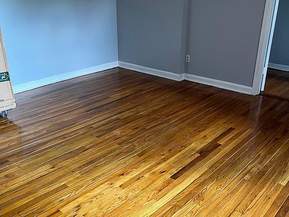 3rd image of 425 Mount Prospect Ave APT 307
