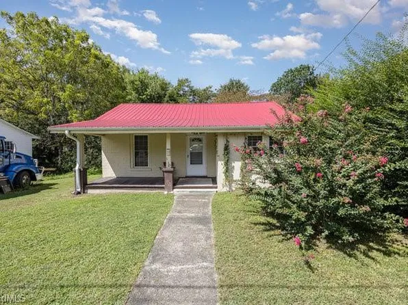 110 Tremont St, Thomasville, NC 27360