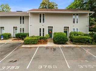 3755 Heathrow Dr, Winston Salem, NC 27127
