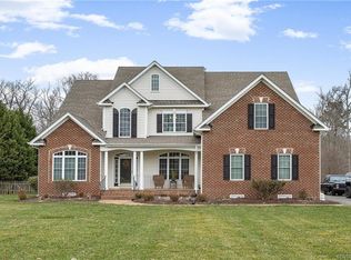 412 Walthall Crest Ct, South Chesterfield, VA 23834