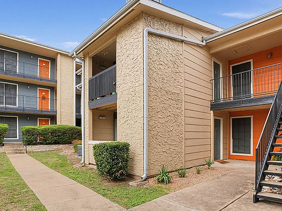 3rd image of 6805 Wood Hollow Dr #2-130C
