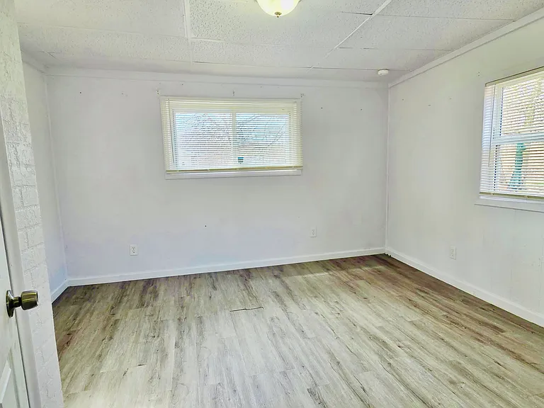 9589 Mansfield St — Photo 8