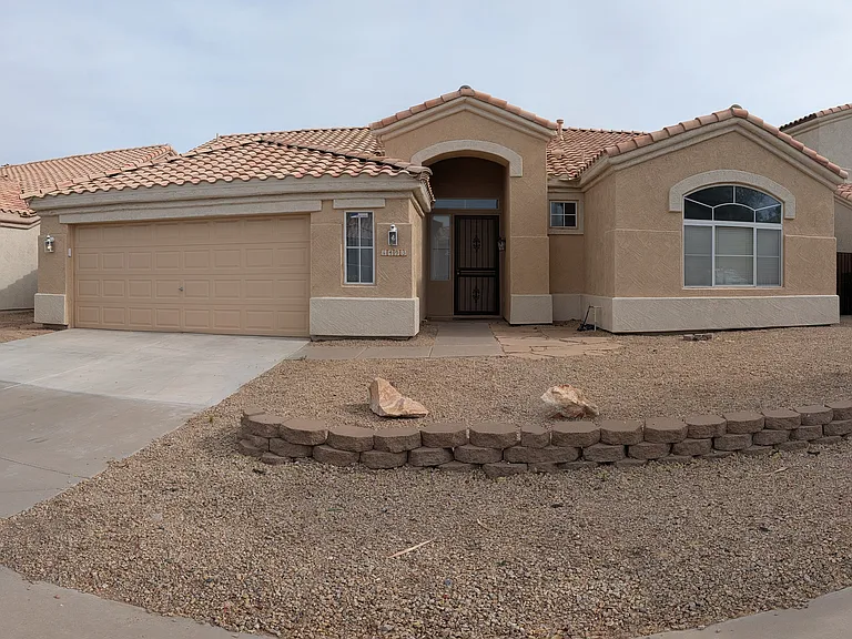 1493 W Chilton Ave — Photo 2
