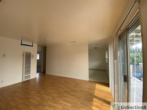 2nd image of 1050 Clyde Ave #4