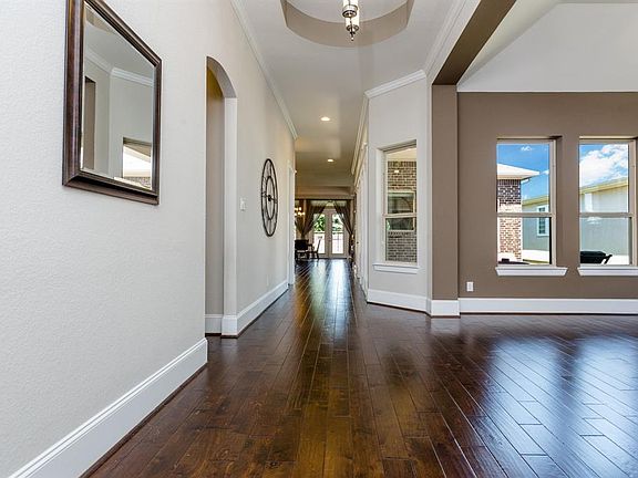 3rd image of 27010 Cheyenne Crest Ln