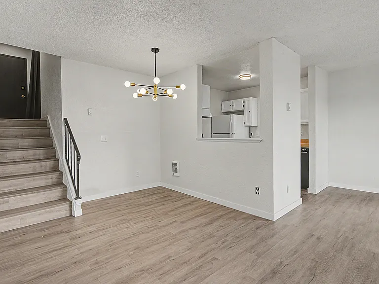 530 Mill Ave S #1 & 2 — Photo 49