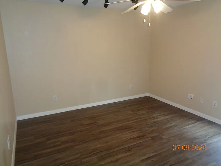 1409 Bent Oaks Blvd — Photo 31