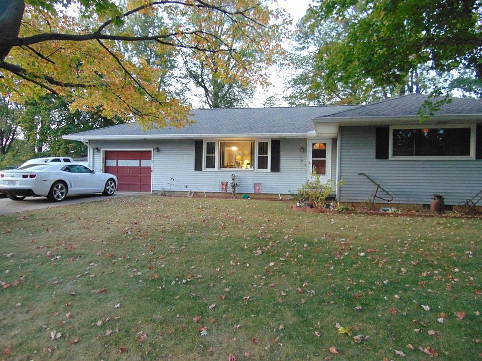 1st image of 350 Bennett Dr