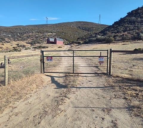 5th image of 1 Elizabeth Lake Rd