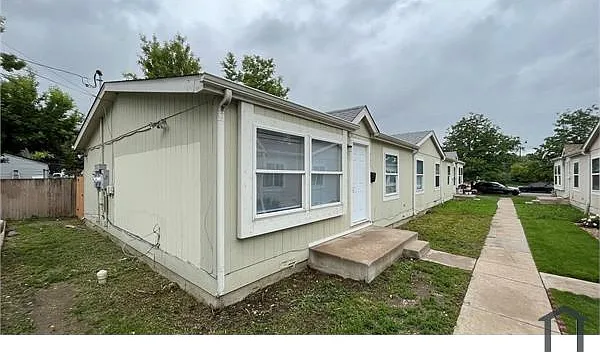 3 bed, 1167 sqft, $2,700 — Photo 3