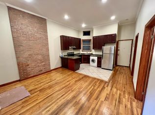 860 10th Ave APT 1R, New York, NY 10019