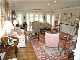 5th image of 1932 Lakes Edge Dr