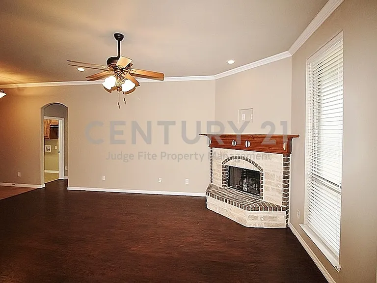 122 Sierra Dr — Photo 6