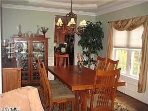 5th image of 9504 Pine Trails Ct