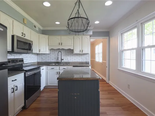1140 Birnam Woods Dr #2, Virginia Beach, VA 23464