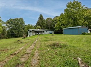 21 2nd St, Fredonia, PA 16124