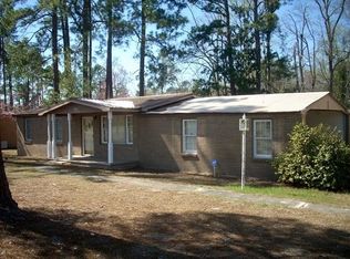 509 Jones Ave, Swainsboro, GA 30401